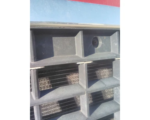 VOLVO VNL 2003-2018 GRILLE