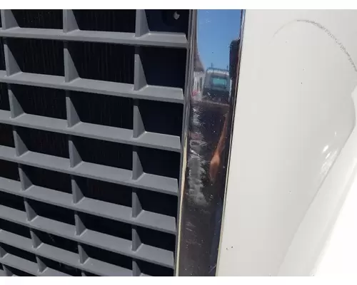 VOLVO VNL 2003-2018 GRILLE