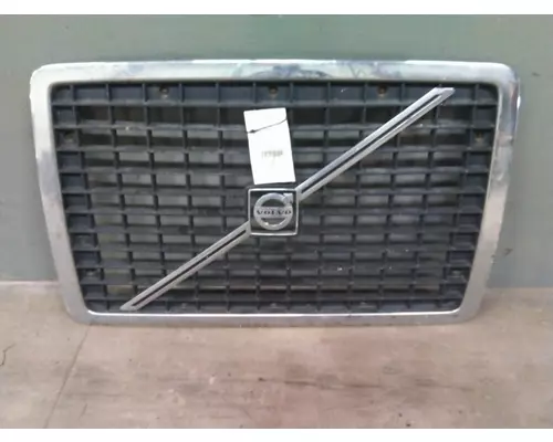 VOLVO VNL 2003-2018 GRILLE