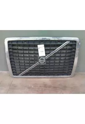 VOLVO VNL 2003-2018 GRILLE