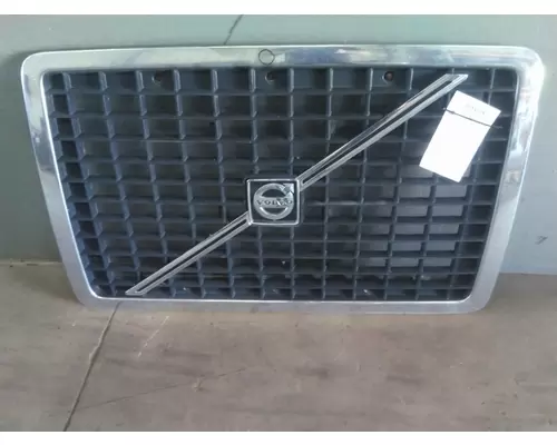 VOLVO VNL 2003-2018 GRILLE