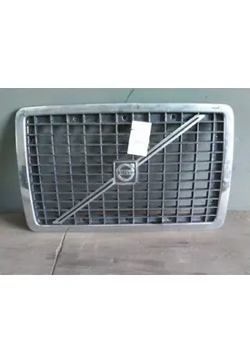 VOLVO VNL 2003-2018 GRILLE