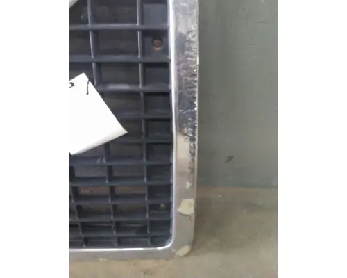 VOLVO VNL 2003-2018 GRILLE