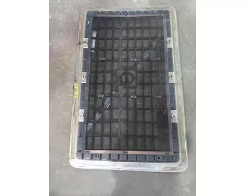 VOLVO VNL 2003-2018 GRILLE