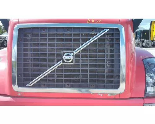 VOLVO VNL 2003-2018 GRILLE