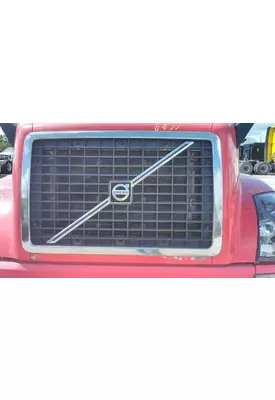 VOLVO VNL 2003-2018 GRILLE