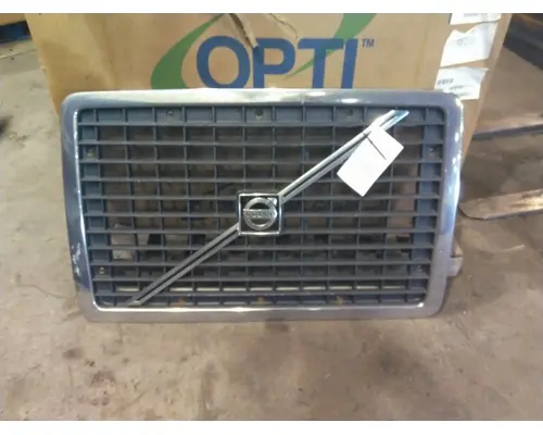 VOLVO VNL 2003-2018 GRILLE