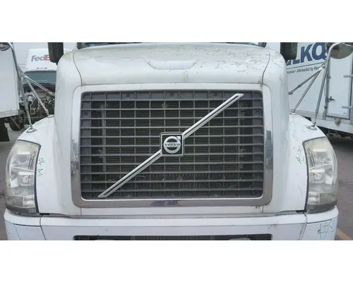 VOLVO VNL 2003-2018 GRILLE