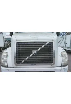 VOLVO VNL 2003-2018 GRILLE