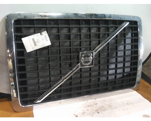 VOLVO VNL 2003-2018 GRILLE