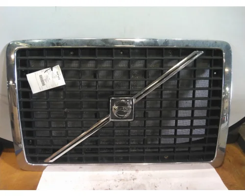 VOLVO VNL 2003-2018 GRILLE