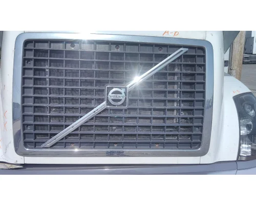 VOLVO VNL 2003-2018 GRILLE
