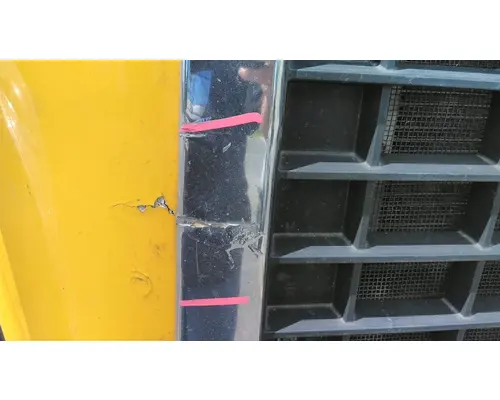 VOLVO VNL 2003-2018 GRILLE