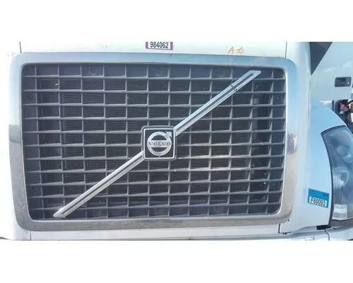 VOLVO VNL 2003-2018 GRILLE