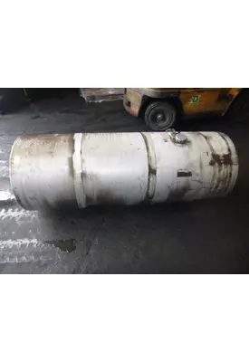 VOLVO VNL 2003-OLDER FUEL TANK