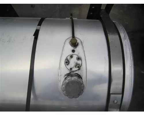 VOLVO VNL 2003-OLDER FUEL TANK