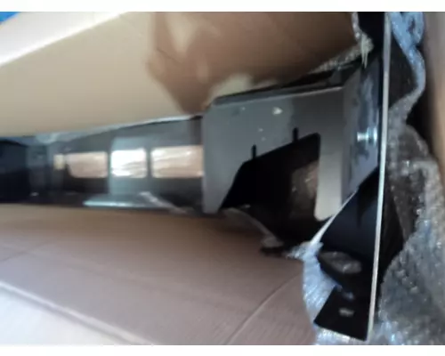 VOLVO VNL 2004-2018 BUMPER ASSEMBLY, FRONT