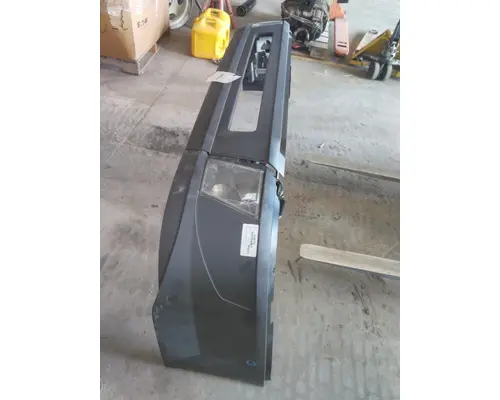 VOLVO VNL 2004-2018 BUMPER ASSEMBLY, FRONT