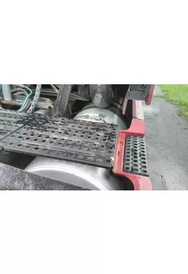 VOLVO VNL 2004-2018 FUEL TANK