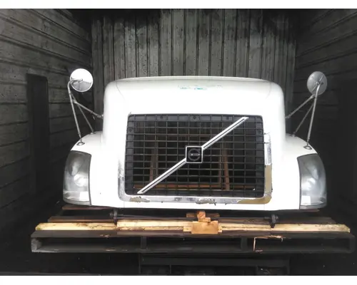 VOLVO VNL 2004-2018 HOOD