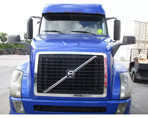 VOLVO VNL 2004-2018 HOOD