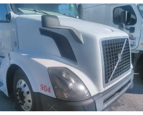VOLVO VNL 2004-2018 HOOD