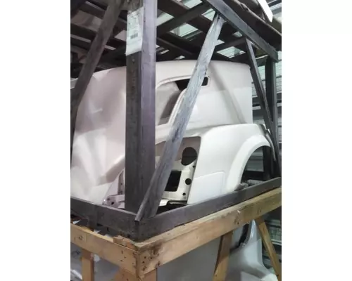 VOLVO VNL 2004-2018 HOOD