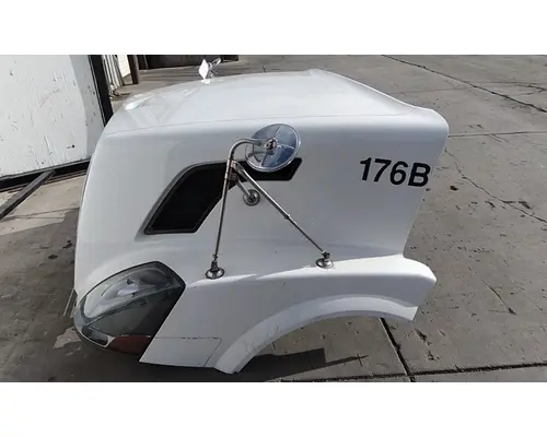 VOLVO VNL 2004-2018 HOOD