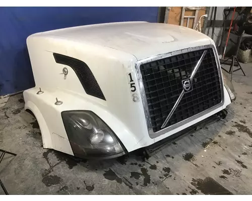 VOLVO VNL 2004-2018 HOOD