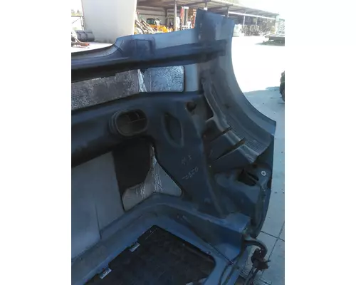 VOLVO VNL 2004-2018 HOOD