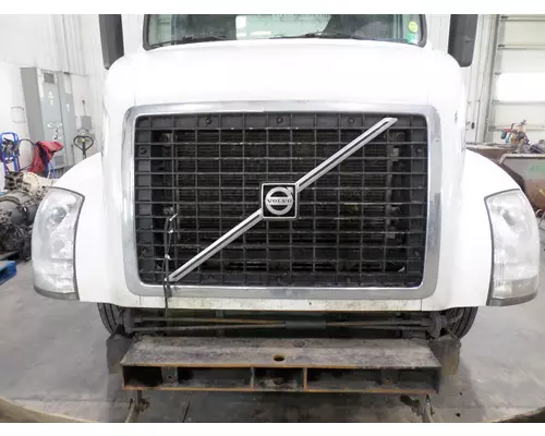 VOLVO VNL 2004-2018 HOOD