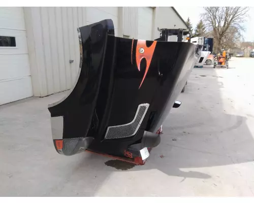 VOLVO VNL 2004-2018 HOOD