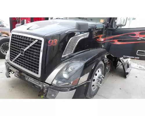 VOLVO VNL 2004-2018 HOOD