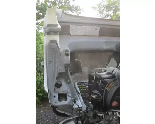 VOLVO VNL 2004-2018 HOOD
