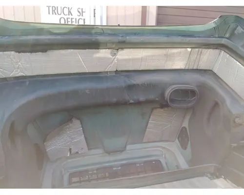 VOLVO VNL 2004-2018 HOOD