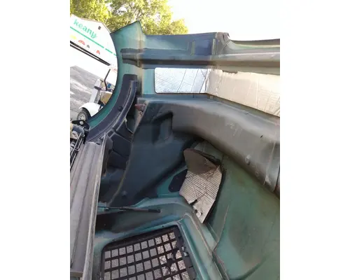 VOLVO VNL 2004-2018 HOOD