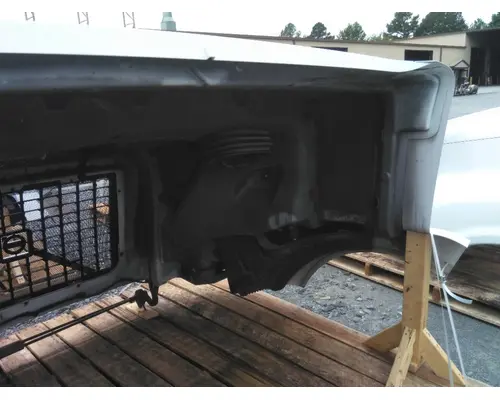 VOLVO VNL 2004-2018 HOOD