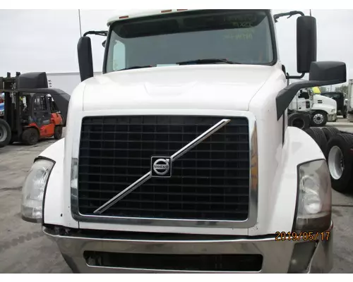 VOLVO VNL 2004-2018 HOOD