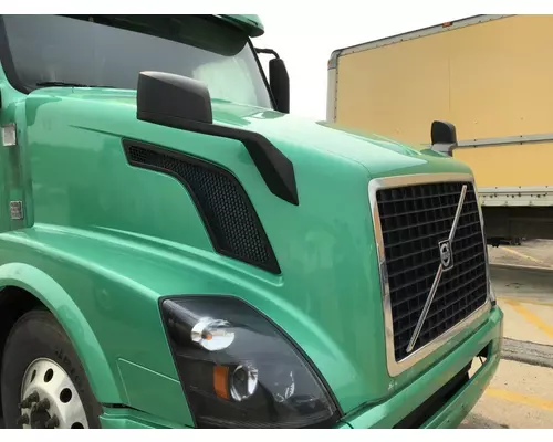 VOLVO VNL 2004-2018 HOOD