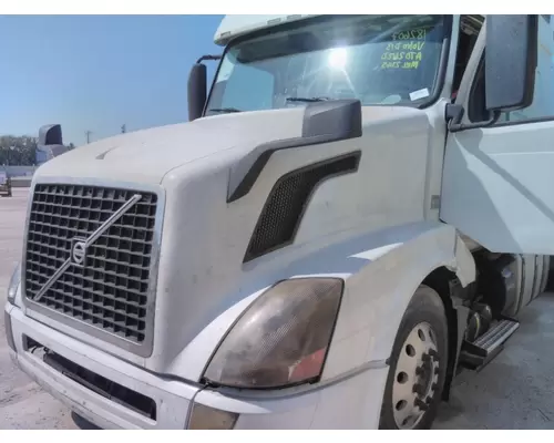 VOLVO VNL 2004-2018 HOOD