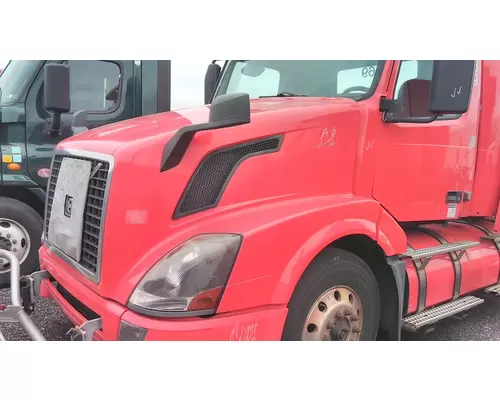 VOLVO VNL 2004-2018 HOOD