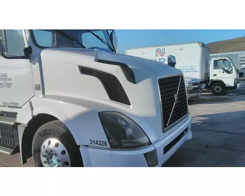 VOLVO VNL 2004-2018 HOOD