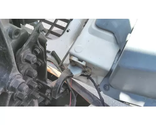 VOLVO VNL 2004-2018 HOOD
