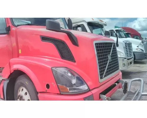 VOLVO VNL 2004-2018 HOOD