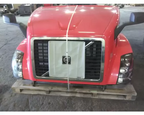 VOLVO VNL 2004-2018 HOOD