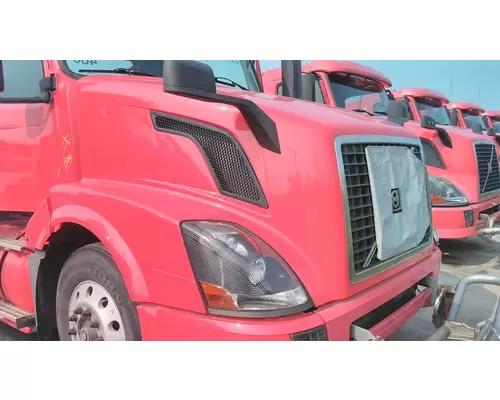 VOLVO VNL 2004-2018 HOOD