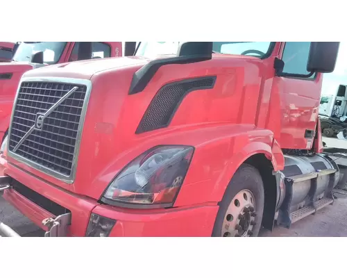 VOLVO VNL 2004-2018 HOOD