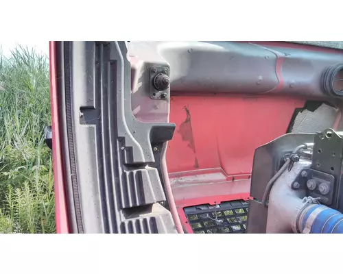 VOLVO VNL 2004-2018 HOOD