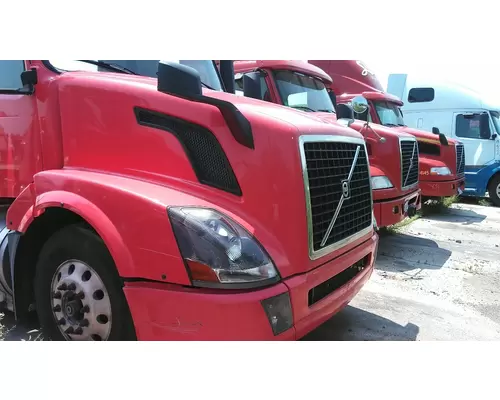 VOLVO VNL 2004-2018 HOOD