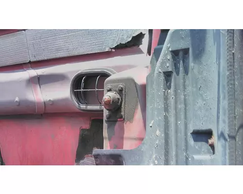 VOLVO VNL 2004-2018 HOOD